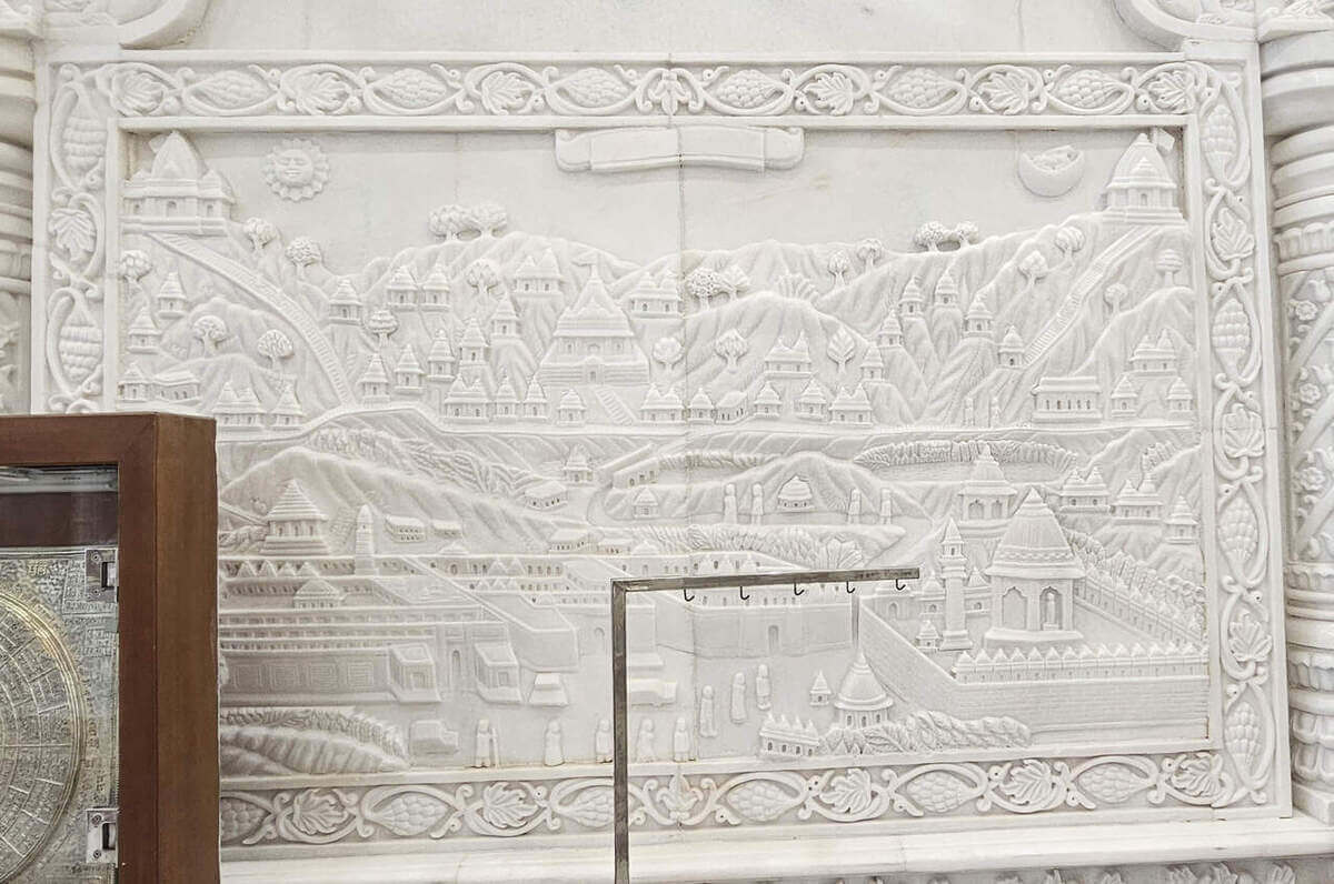 Parshvnath Bhagwan Marble Mural - Sacred Temple Wall Art Panipat with Tirthankar Carving